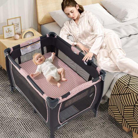Lit de voyage pour bébé 5 en 1 avec table à langer, berceau, matelas et 2 jouets, lit bébé pliable - rose (1/5)