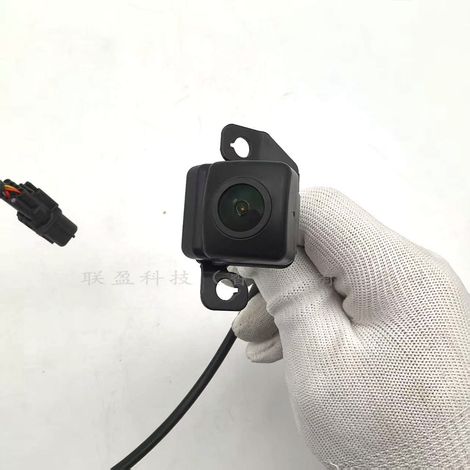 95760B3000 is a reversing camera for the older Hyundai Mistra model. (1/4)