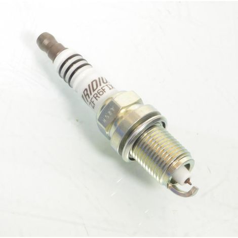 Bougie d'allumage NGK pour Kawasaki 2000 VN A 2004 à 2008
