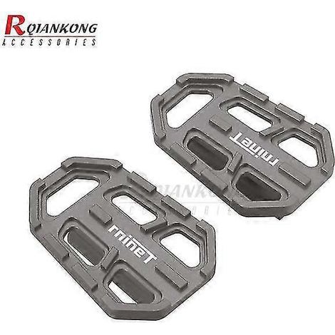 Motorradzubehör: Vergrößerte Hinterradbremshebel, Fußrastenauflagen für BMW R1200GS (2013–2018) – R Nine T Logo