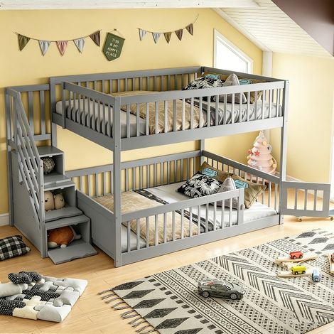Etagenbett 140x200 mit Sicherheitstreppe und Schubladen, Multifunktionales Kinderbett aus Massivholz mit Rausfallschutz und Spielbereich, Grau (1/5)