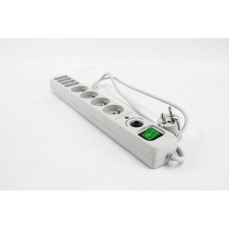 Prolunga a 8 prese, 1,5 m con filtro anti-sovratensione, con interruttore, 3x1,0 mm OWY 25026