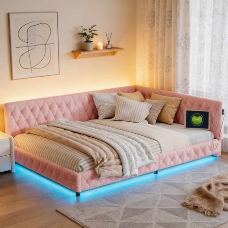 Lit adulte 140x200 cm – Rose – Design en L – Éclairage LED RGB – Port USB – Tissu polaire ours – Sommier à lattes (1/5)
