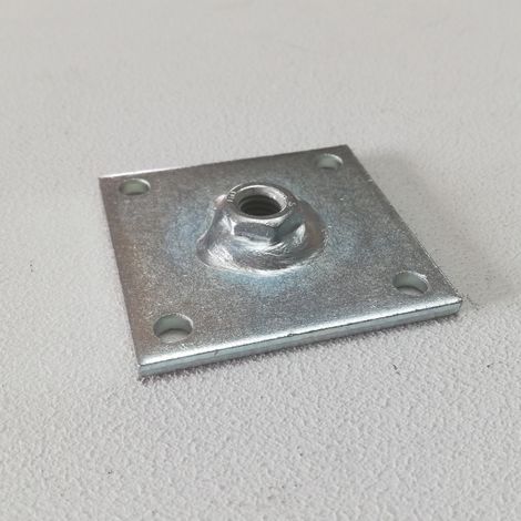 Piastrina 50x50x3mm in acciaio zincato dado m12 (1/3)