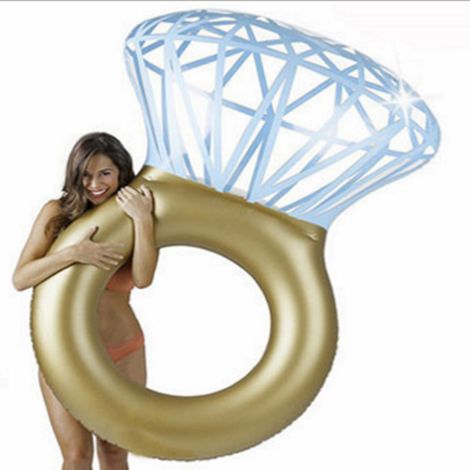 Bouée gonflable en forme de bague de diamant pour piscine, idéale pour l'été (une seule pièce). (1/5)
