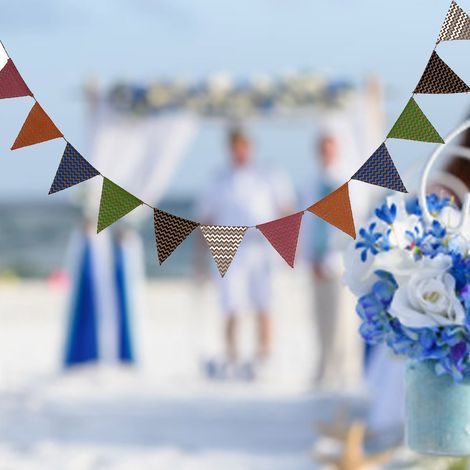 Dreieckige Leinenfähnchen, Kranz für Hochzeit und Heiratsantrag (1/5)