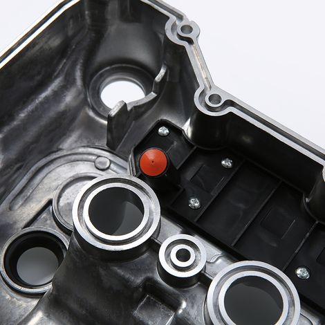 Der Ventildeckel COV100007 aus Aluminiumlegierung ist für die Ventildeckelquelle Roewe 350 geeignet. (1/4)