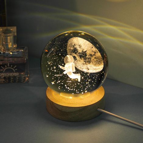 USB Veilleuse, LED Boule de Cristal 3D Lampe de Table Cadeau Fête Décoration d'intérieur Astronaute Lampe de Table, Veilleuse Lune Anniversaire Planète (1/2)