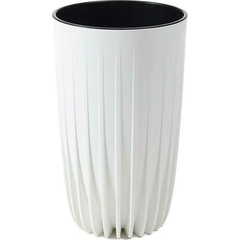 Maceta alta ecol贸gica de reciclaje con dise帽o minimalista. (1/5)