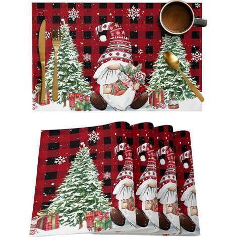 Set of 4 Christmas placemats, gnome and buffalo design, washable, Christmas tree and snowflake design, for dinners in the kitchen. (1/5)