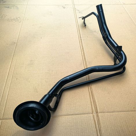 17221-JE20A is a fuel filler hose (iron) for Nissan Qashqai J10 models (2008-2015). (1/4)