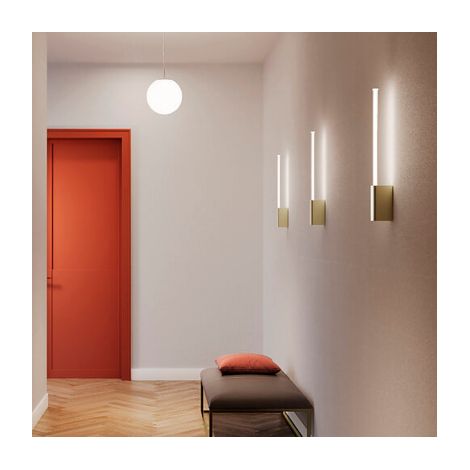 Brilliant Lampada da Parete LED 1 Luce in Alluminio Pressofuso Cromo Lucido, Diffusore Cilindrico in Policarbonato, Altezza 70.2 cm, IP20, 7W