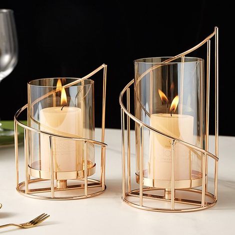 Set di candelieri in metallo (2 pezzi) Candelieri con colonna in vetro Portacandele decorativi dorati per lumini, accessori per la casa, decorazioni per la tavola e decorazioni per la tavola (1/5)