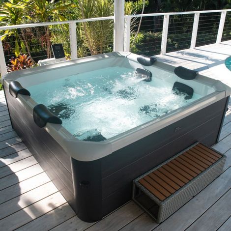 Piscina spa rigida Oslo Aero Plus per 6 persone