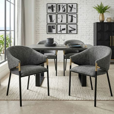 Set di 4 sedie da pranzo in velluto, con schienale avvolgente, seduta imbottita e gambe in metallo color grigio champagne.
