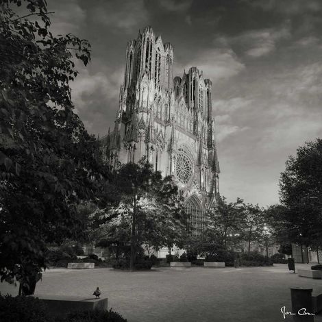 Tableau sur toile cathédrale de Reims nuit 65x65 cm - Impression sur Toile Murale Décorative - Image imprimée en HD sur Toile - Toile sur Châssis en Bois FSC - Fabriqué en France (1/4)