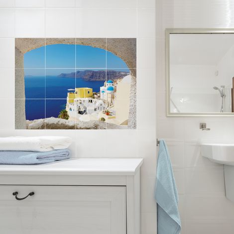 Sticker adhésif trompe l'oeil Santorin, x12, 15x15cm - Décoration murale avec vue sur la mer et maisons grecques - Idéal pour homestaging (1/3)