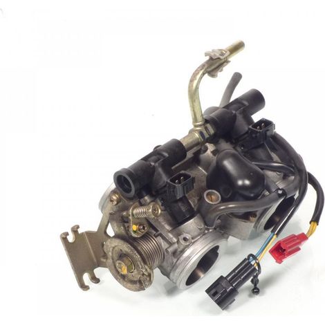 [PRODUIT D'OCCASION] Rampe d injection origine pour scooter Suzuki 650 Burgman 2003 à (1/5)