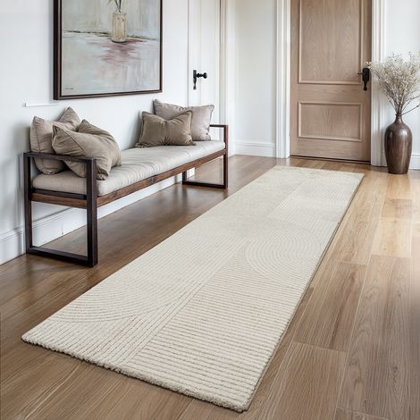 the carpet Everest - moderner Kurzflor Teppich Wohnzimmer Schlafzimmer mit Hoch-Tief-Effekt, 3D Effekt, hohe Flordichte und angenehm weich, Beige, 080 x 300 cm