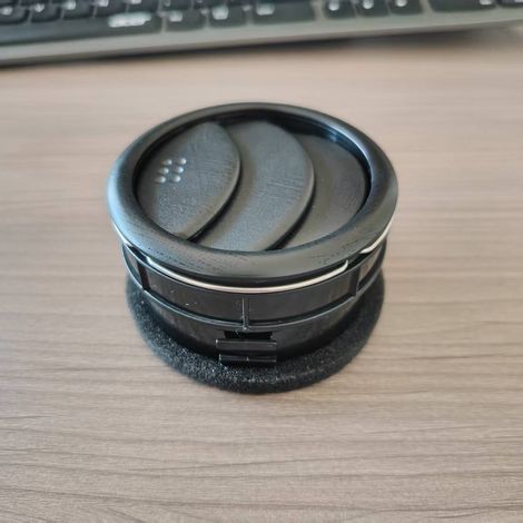 The reference number 73610-75H01-5PK is suitable for the round air vents of the Suzuki Jimny. (1/5)