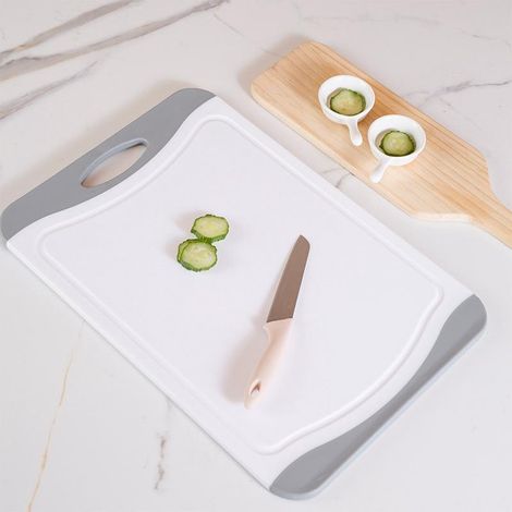 Medium Plastic Cutting Board (Grey/White), BPA Free, Non-Slip, with Grooves and Handles - Dishwasher Safe - Breakfast Board, Kitchen (1/5)