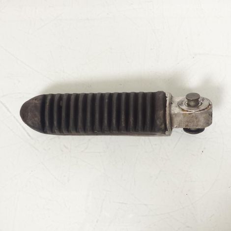 [PRODUIT D'OCCASION] Cale pied passager gauche origine pour moto Suzuki 750 Gsx F 1989 (1/2)