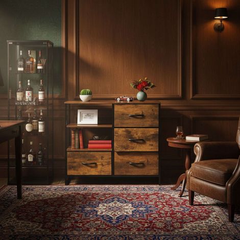 Chest of drawers