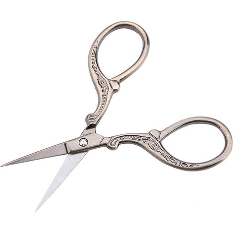 Ciseaux de couture anciens pour broderie au point de croix (bronze) (1/3)