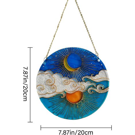 Décoration d'intérieur : Suspension décorative en acrylique coloré représentant un soleil, une lune et des nuages, avec pare-soleil intégré. (1/5)