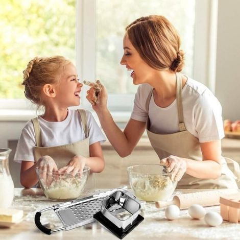 Machine a Râpe en Acier Inoxydable Grattoir a Pâte Manuelle Râpe, pour Faire Spaghetti (1/4)