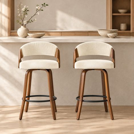 Lot de 2 tabourets de bar avec dossier en tissu blanc, structure bois, repose-pieds métal, hauteur 95 cm et assise 66 cm, pour cuisine ou bar  FLORAGRACE (1/5)