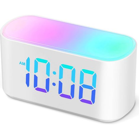 Réveil numérique avec veilleuse pour la chambre à coucher, 9 couleurs RGB, grands chiffres avec 10 écrans LED changeant de couleur, gradateur, horloge simple pour enfants, adolescents, filles (1/5)
