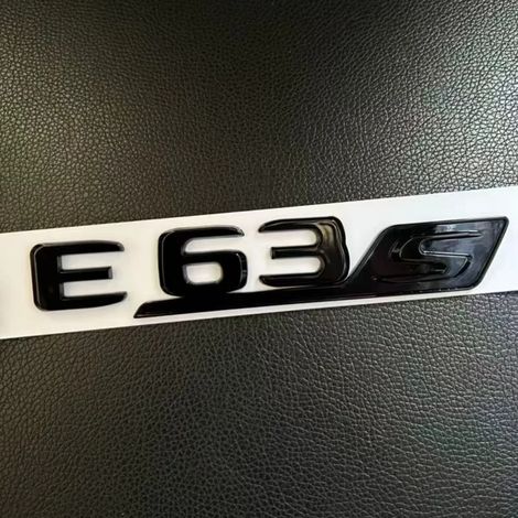 (Noir brillant E63S) - Convient pour les accessoires Mercedes-Benz E63 E63S W213 : autocollant logo E63 E63S en ABS noir pour voiture, bagages, etc. (1/5)