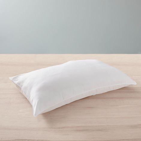 Oreiller 45 x 70 cm Blanrêve Gamme "Douceur" traité Anti Acarien Soft & care - Blanc - (1/3)