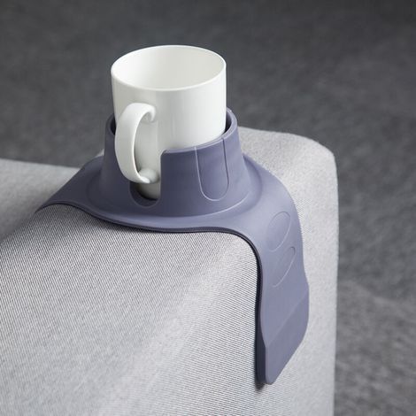 Porte-gobelet de canapé, Plateau d'accoudoir de canapé en Silicone, Porte-Boissons Anti-déversement et Anti-dérapant, sous-Verre de canapé pour Fauteuil inclinable(Gris) (1/4)