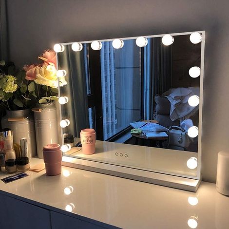 Miroir Maquillage Lumineux avec 15 Ampoules LED 58 x 46 cm Miroir Coiffeuse avec port USB-C 3 modes d'éclairage miroir grossissant x10 et verre trempé idéal pour les coiffeuses (1/5)