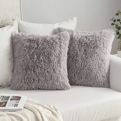 Elkuaie Lot de 2 taies d'oreiller en fausse fourrure douce - Coussins 43 x 43 cm - Décoratifs pour canapé et lit - Lot de 2 - Salon et chambre - Gris argenté (1/5)
