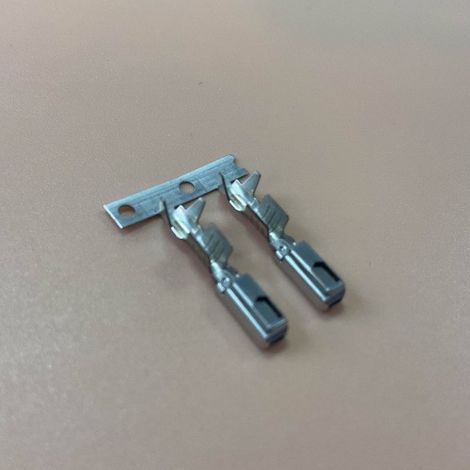 1241608-6 Automotive connectors, plugs, wire harness terminals (1/4)