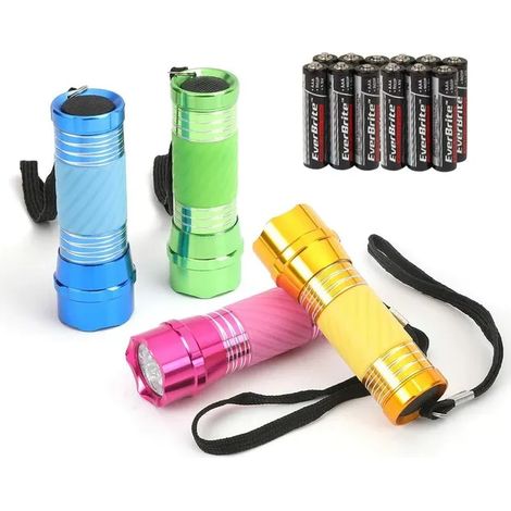 Jeu de Lampe de Poche LED 4-Pièce - Lampe Torche avec Poignée Brillée Randonnée 12 x AAA Piles Incluses, Cadeau Parfait pour Noël (1/5)