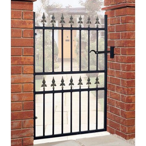Corfe Premium Range Spear Top Single Gate - Solid Steel - Fits Gap of 762 mm x 1168 mm High - Electro Galv./Black Powder Coated
