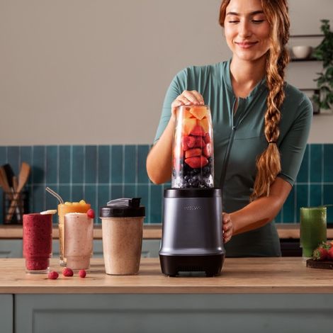 Cecotec Batidora de vaso individual Nutriblender Fusion, Potencia 1000 W, 6 Cuchillas Recubrimiento Titaneo Negro, Smothies (1/4)