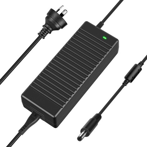 Compatible avec un chargeur adaptateur secteur 130W (15 7590 4,5x3,0mm). (1/5)