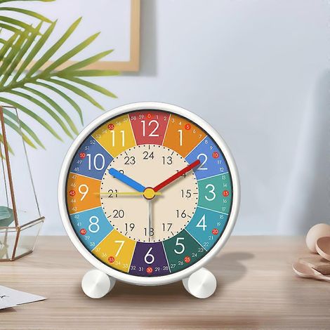 Réveil mignon et éducatif pour enfants, orné de formes animales pour l'éveil des tout-petits, design rond et silencieux, convenant aussi bien aux garçons qu'aux filles comme objet de décoration. (1/5)