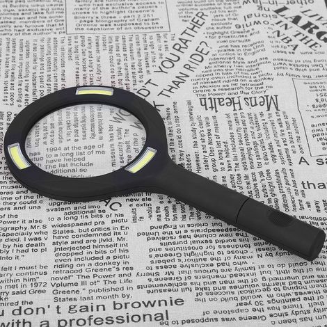 Loupe éclairante 3X avec lentille zoom portable pour la lecture nocturne (1/5)