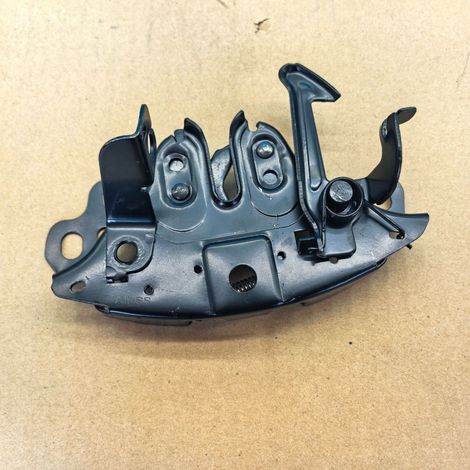 65601-JN00A is a hood lock/engine hood lock for Nissan 2008-2012 Teana J32 models. (1/4)