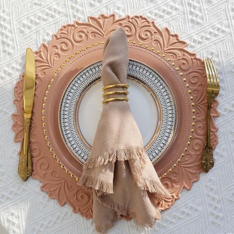 Rundes Platzset aus Kunstleder, 38 cm, 4er-Set, strapazierfähig, hitzebeständig, rosa. (1/5)