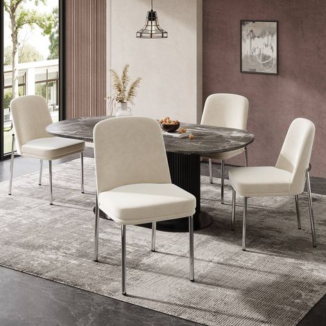 Set de 4 chaises de salle à manger modernes, pieds argentés et assises rembourrées en velours beige. (1/5)