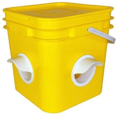 4 Port Chicken Coop Feeding Kit Feeder Drinker with 4 Pack Rainproof Poultry Feeders - Special Tools for Raising Chickens and Ducks (1/4)
