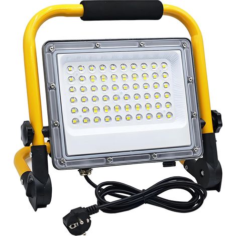 50W Projecteur LED Chantier avec 2M Câble, Lampe Chantier avec Prise, Projecteur Chantier Led Lampe 5000LM, IP66 Étanchéité, 6500 K, Support Pliable Portable, pour Ateliers, Chantiers, Garages (1/5)