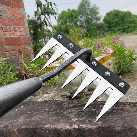 7 dents acier au carbone jardin d'herbe à mauvaise herbe rake outil d'herbe à mauvaise herbe lourd pour le jardinage de paille et le relâchement de la pelouse (1/4)